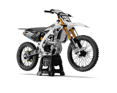 Suzuki Speedway White